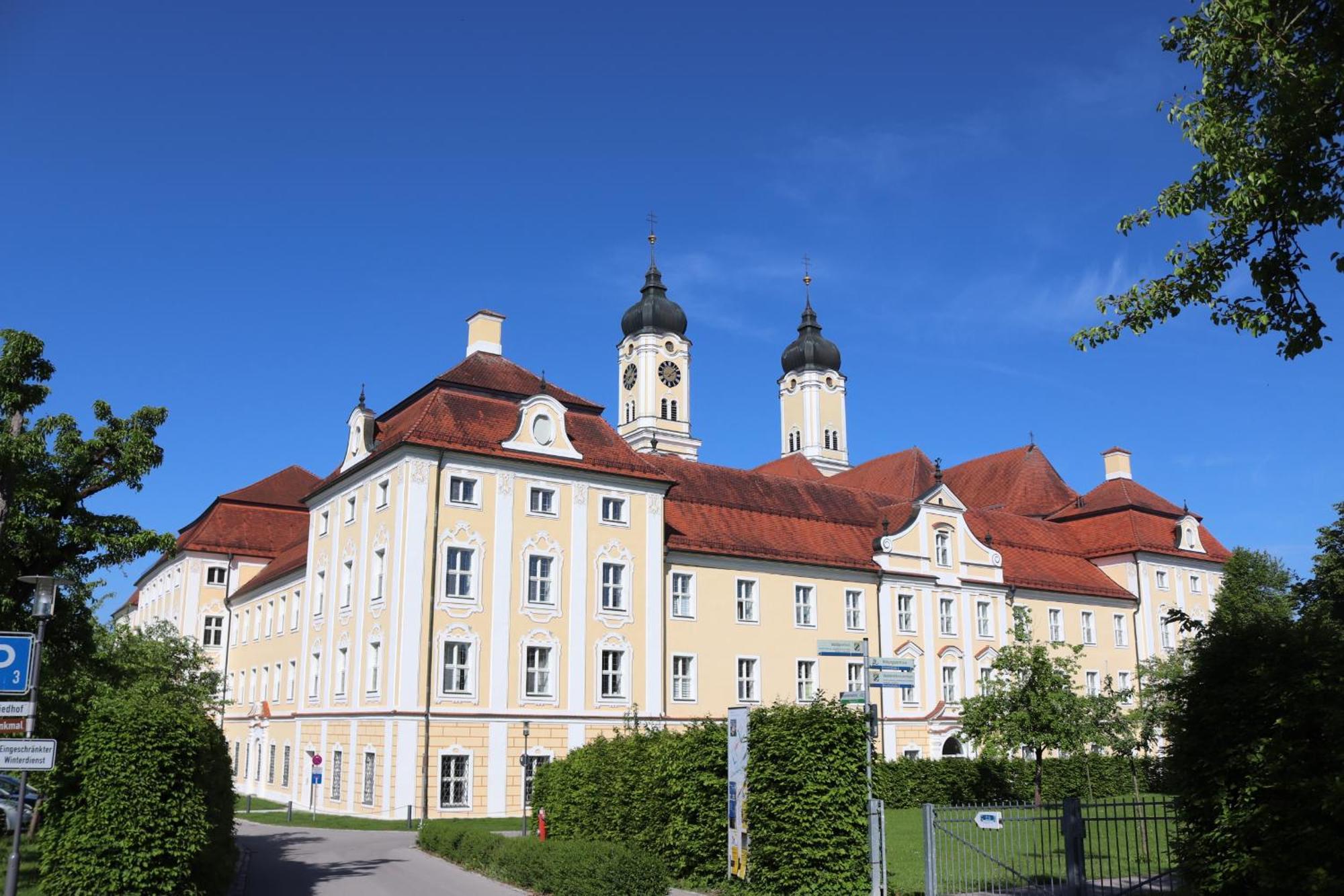 Klostergasthof Roggenburg ภายนอก รูปภาพ