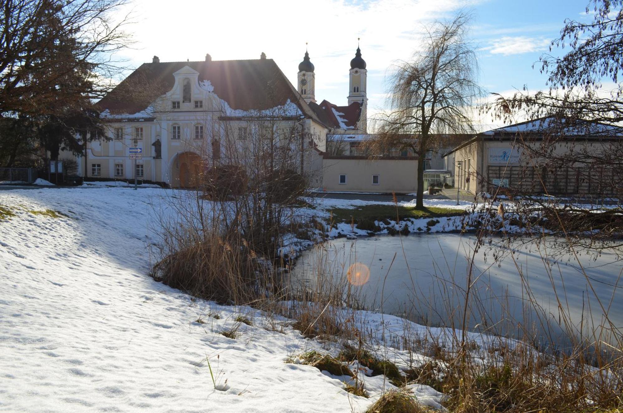 Klostergasthof Roggenburg ภายนอก รูปภาพ