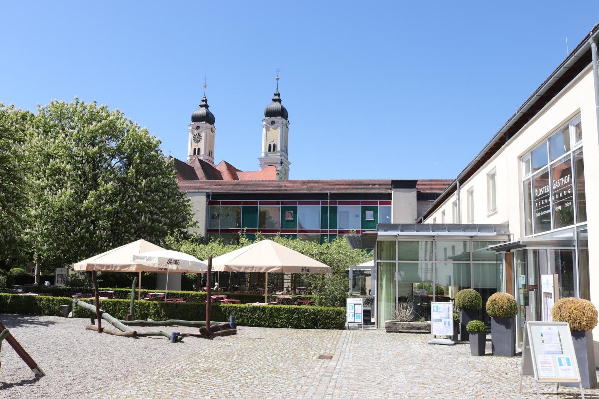 Klostergasthof Roggenburg ภายนอก รูปภาพ