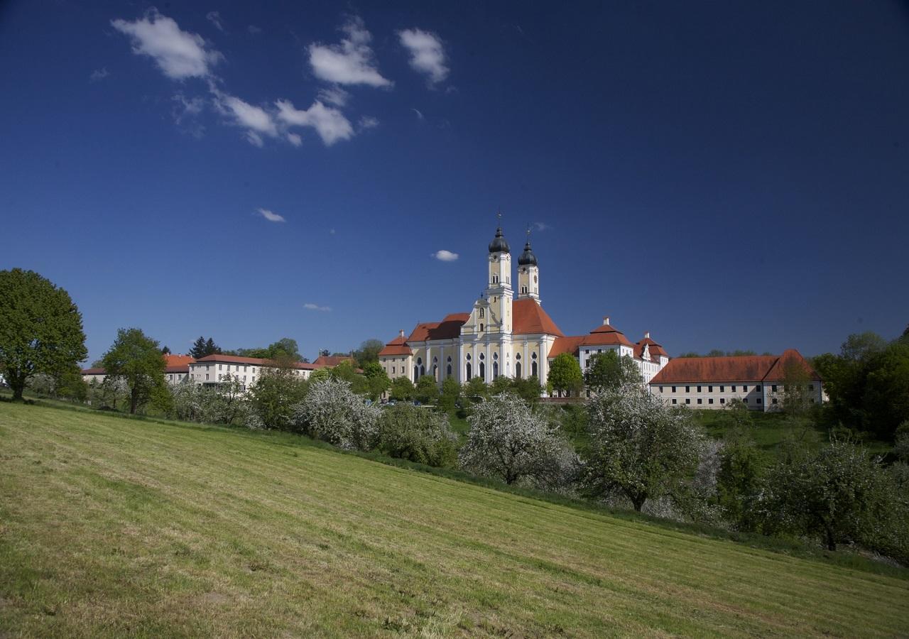 Klostergasthof Roggenburg ภายนอก รูปภาพ